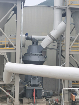 Dostosowany młyn do mielenia żużla Kaolin w zakładzie produkcyjnym